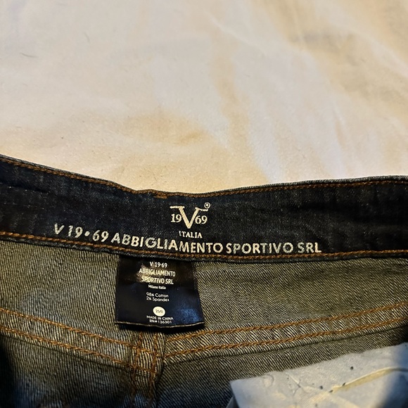 NWT V19-69 jeans - Picture 6 of 10